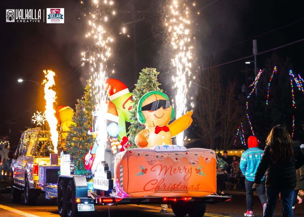 Selah's 2026 Holiday Lighted Parade